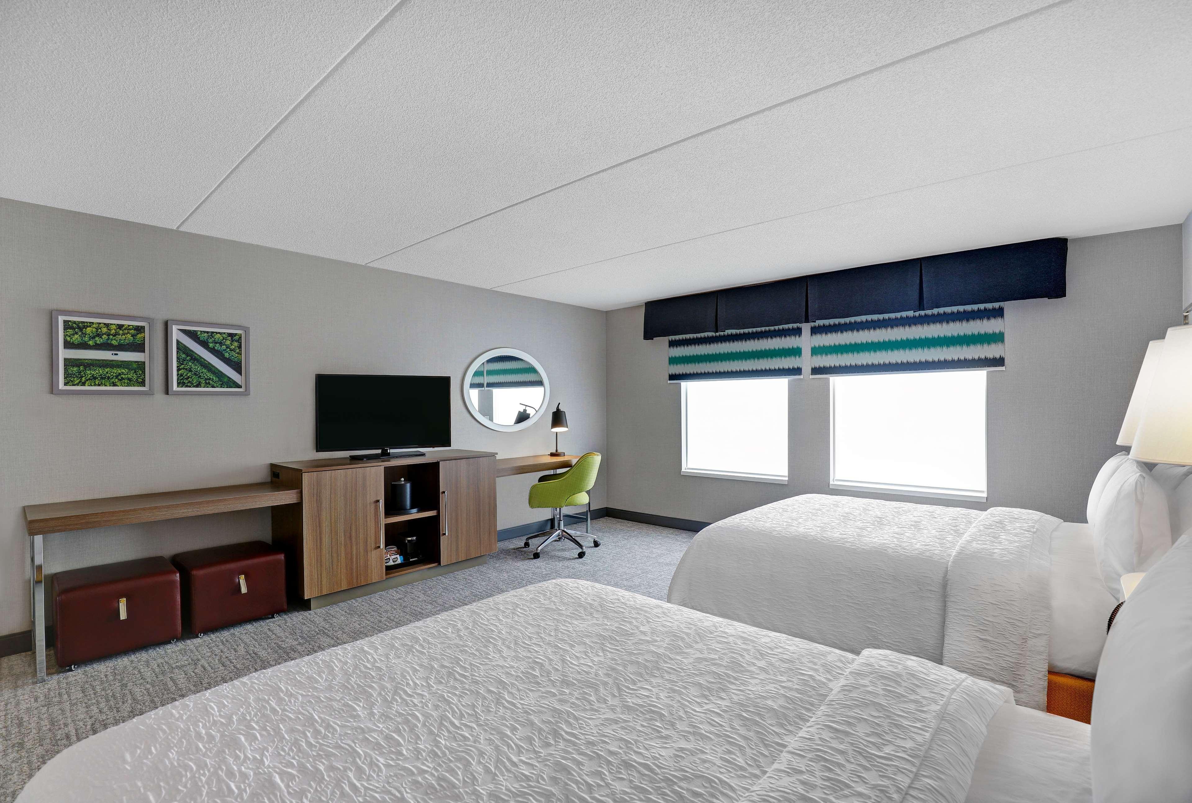 Hampton Inn & Suites Belleville Exterior photo