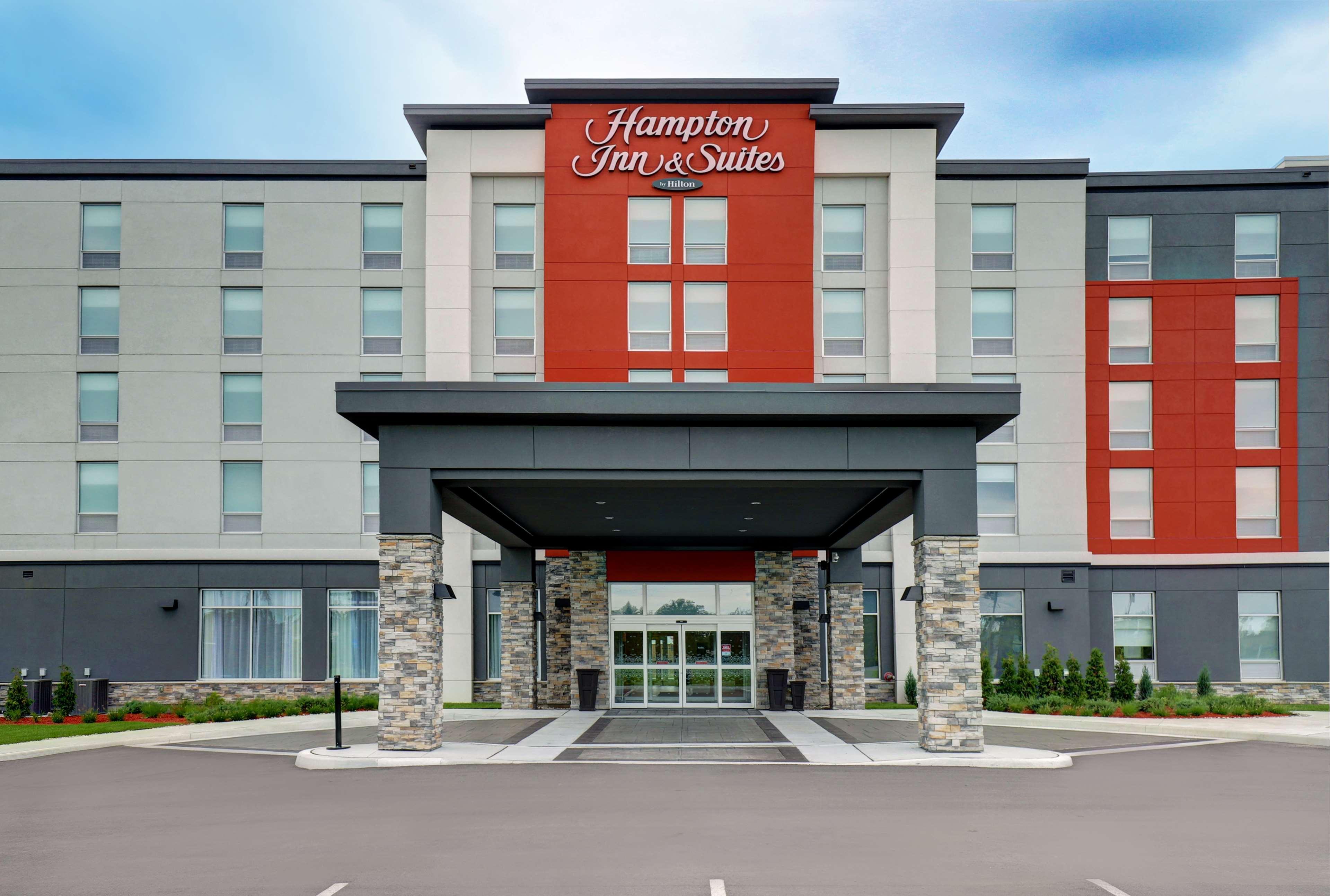 Hampton Inn & Suites Belleville Exterior photo