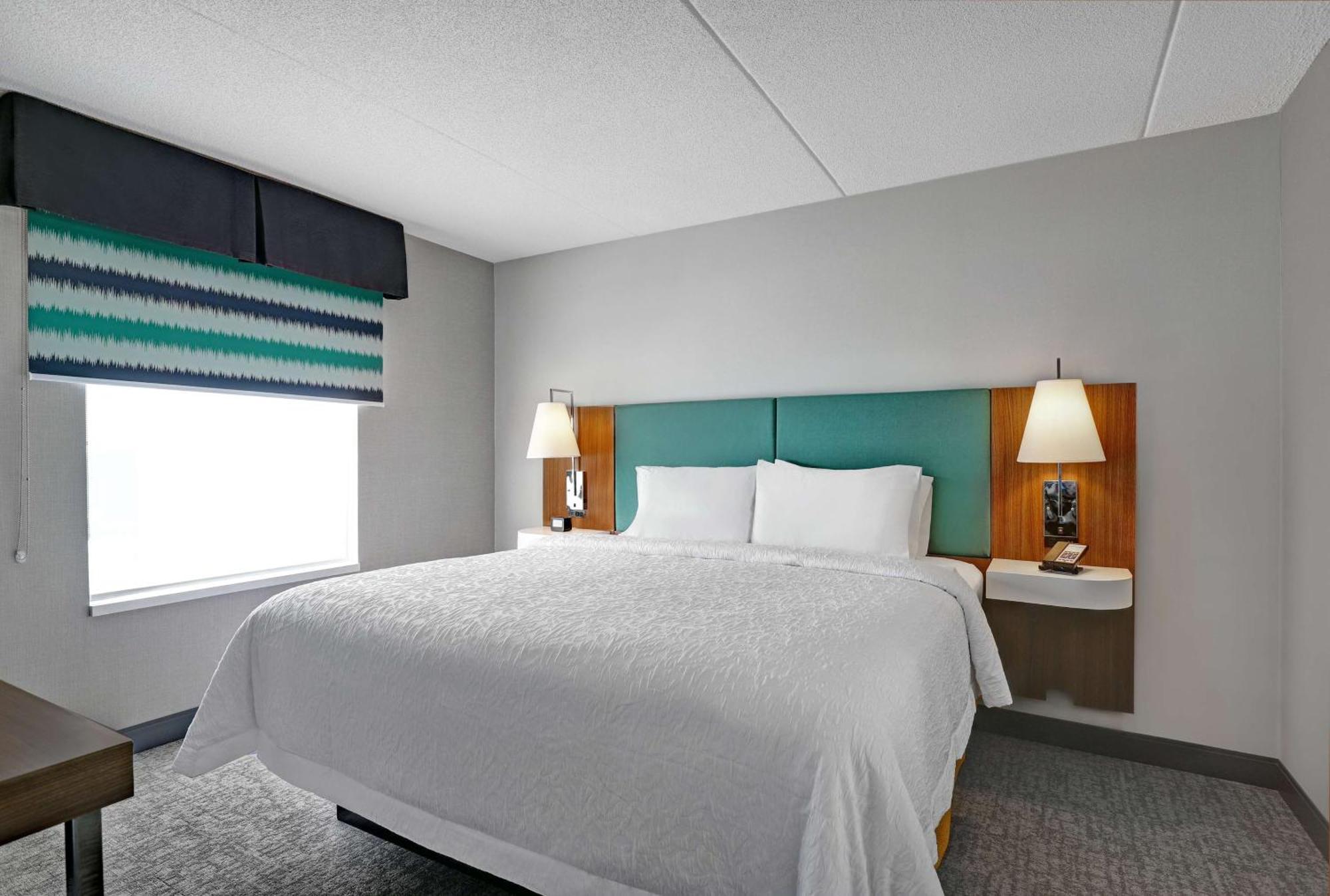 Hampton Inn & Suites Belleville Exterior photo